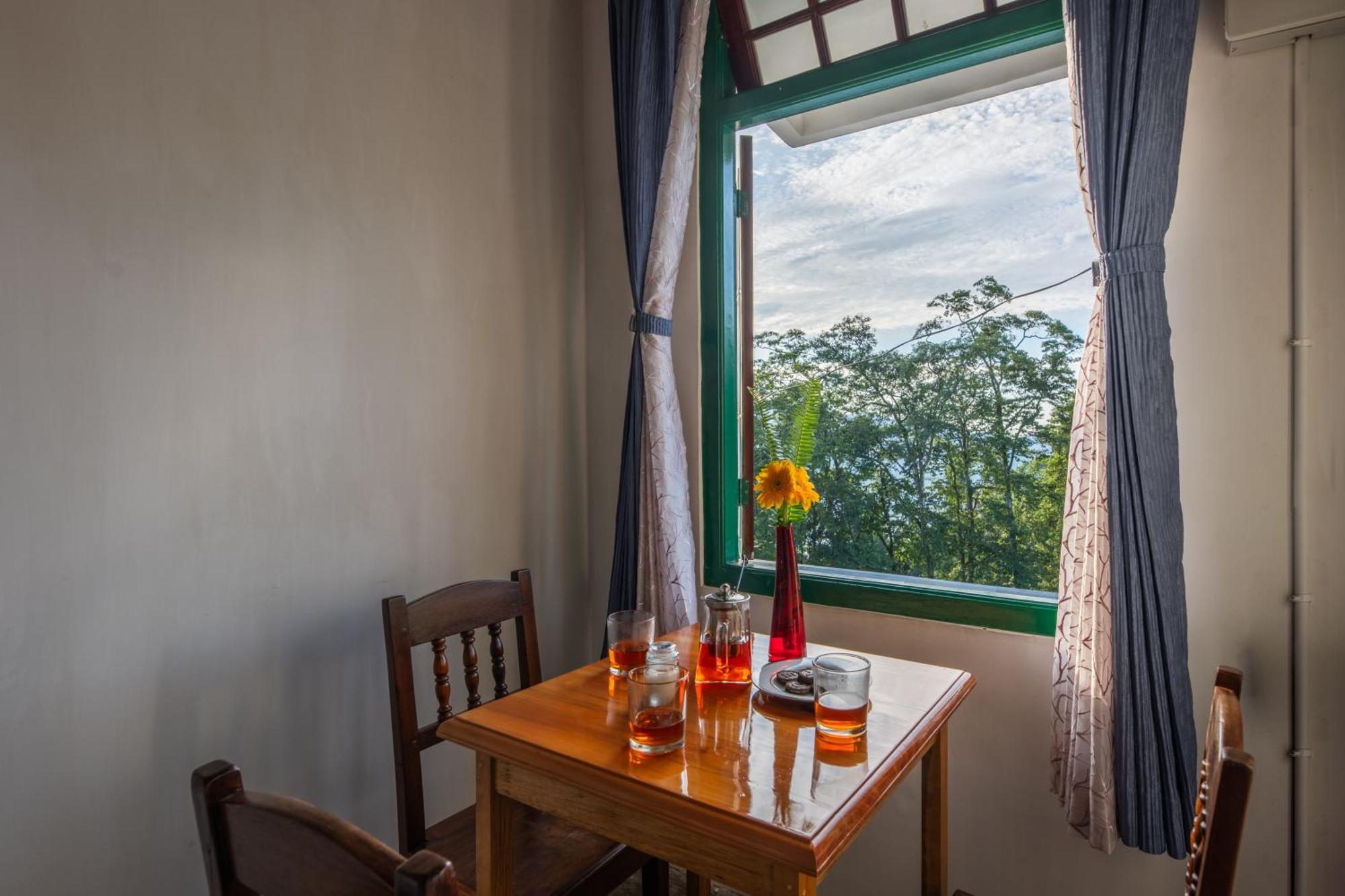 Niharika, The Old Place Kalimpong Exterior photo
